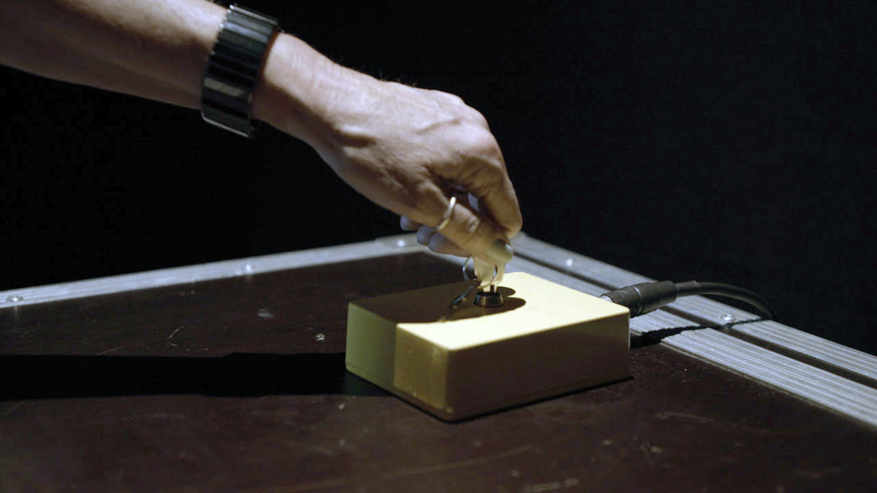 stwst48x8_08_sentience_vidstill1.jpg